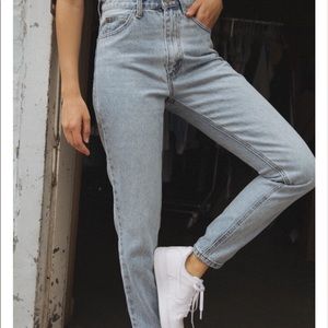 Brandy Melville Light Wash Jeans & Seattle Sticker